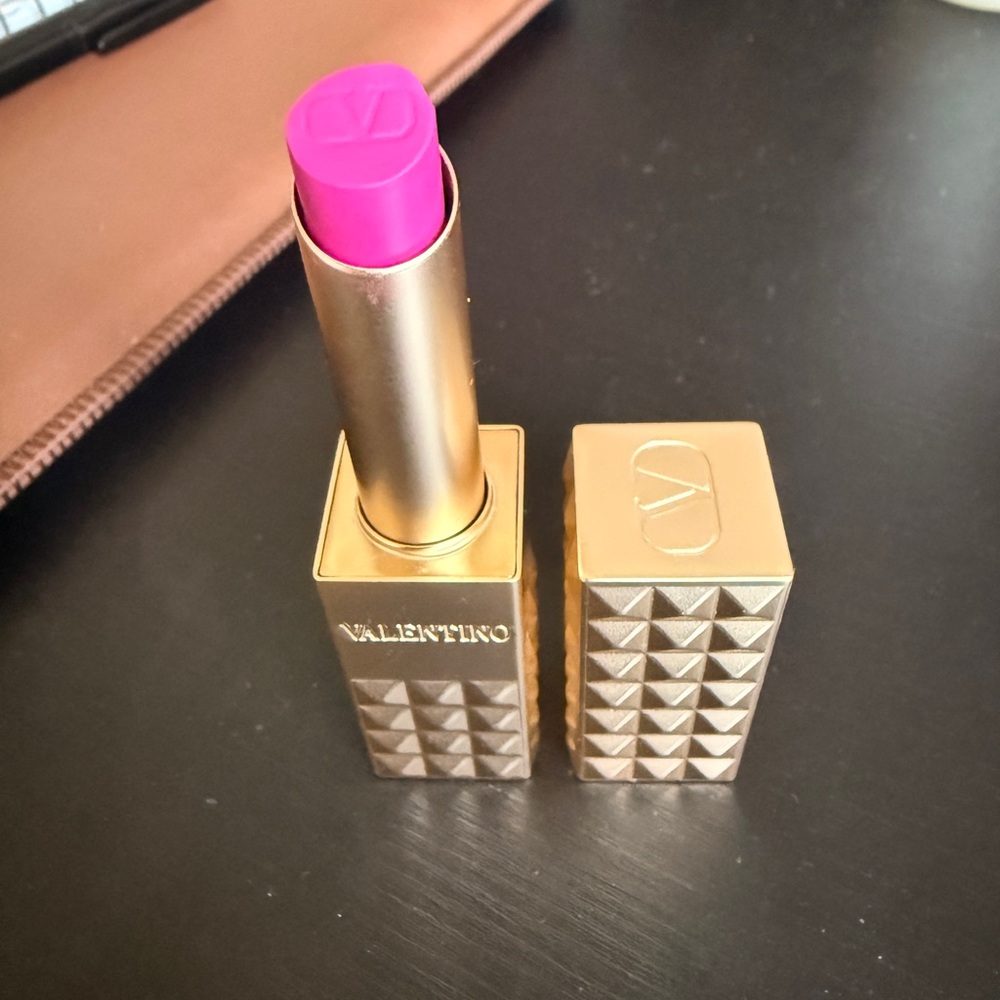 Valentino Matte Lipstick - Picture 3 of 3